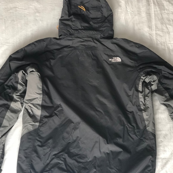 The North Face HyVent 3 in 1 Mens Jacket - Size L - Picture 6 of 8